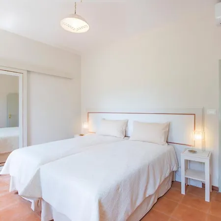 Fonte Flavia Country house Urbania