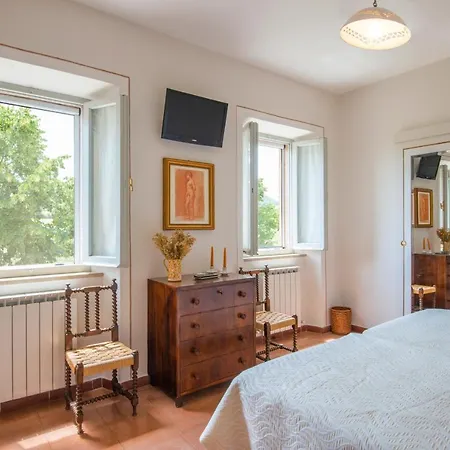 Fonte Flavia * Urbania