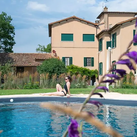 Fonte Flavia Country house Urbania