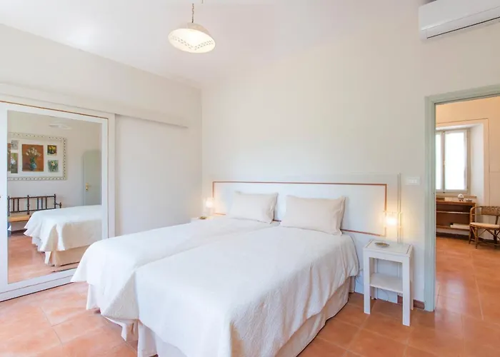 Fonte Flavia Country house Urbania